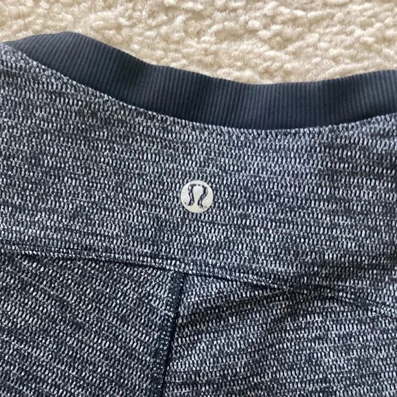 Lululemon Athletica Long Sleeve Pullover - Picture 8 of 9